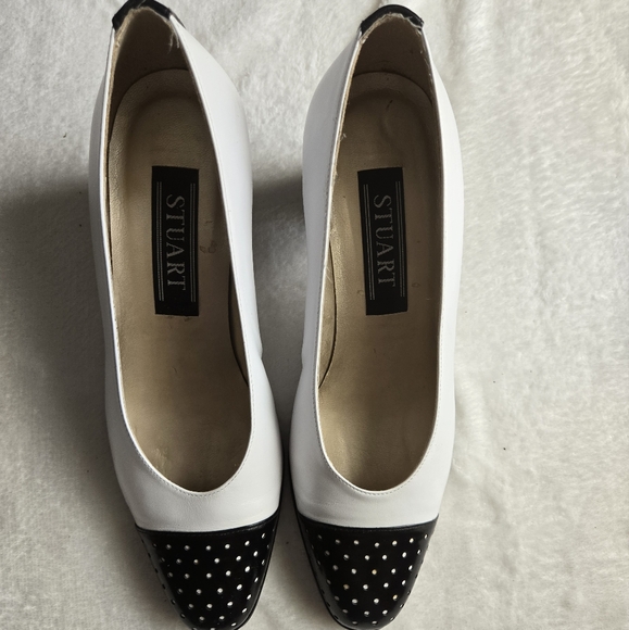 Stuart Weitzman Elegant Polka Dot Lime Green French Heel Women's Pumps 8 B - Picture 1 of 4